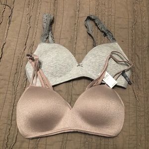 Aerie wireless push-up bras. 32C
